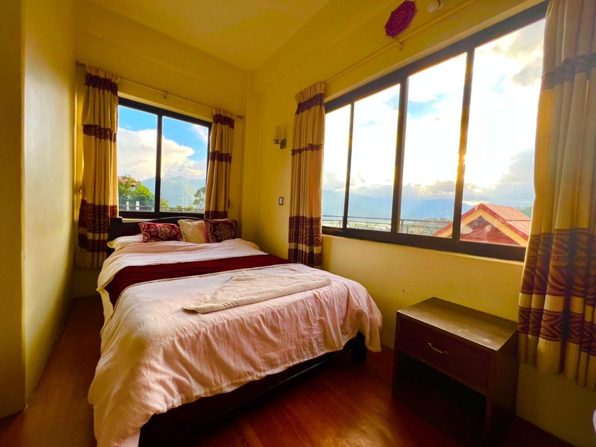 Green Hills Yoga Retreat Pokhara Bagian luar foto