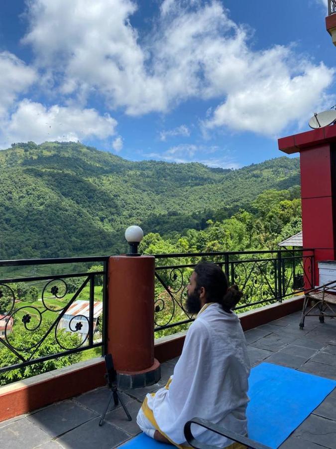 Green Hills Yoga Retreat Pokhara Bagian luar foto