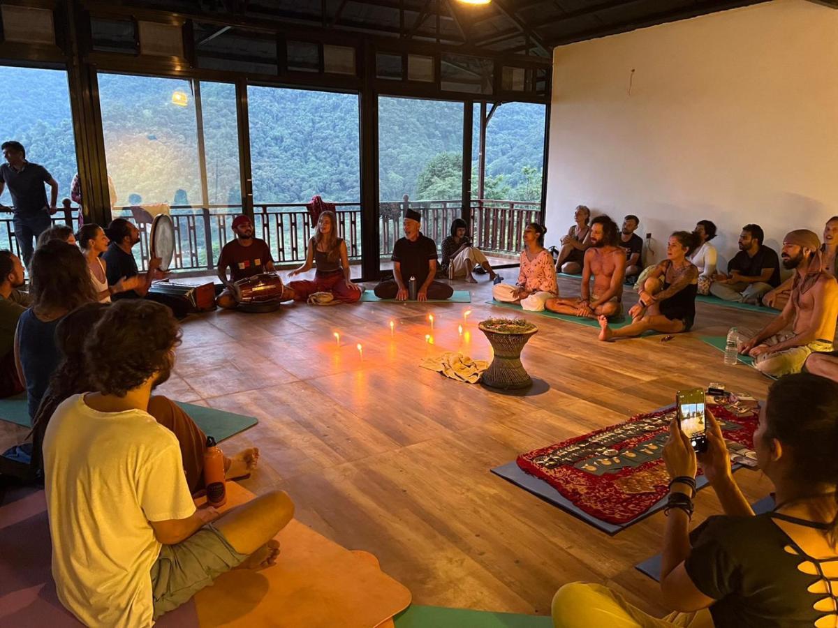 Green Hills Yoga Retreat Pokhara Bagian luar foto