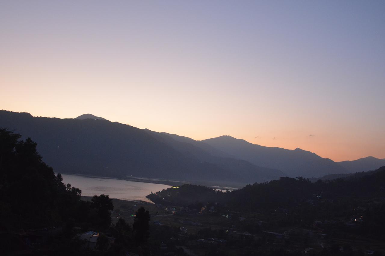 Green Hills Yoga Retreat Pokhara Bagian luar foto
