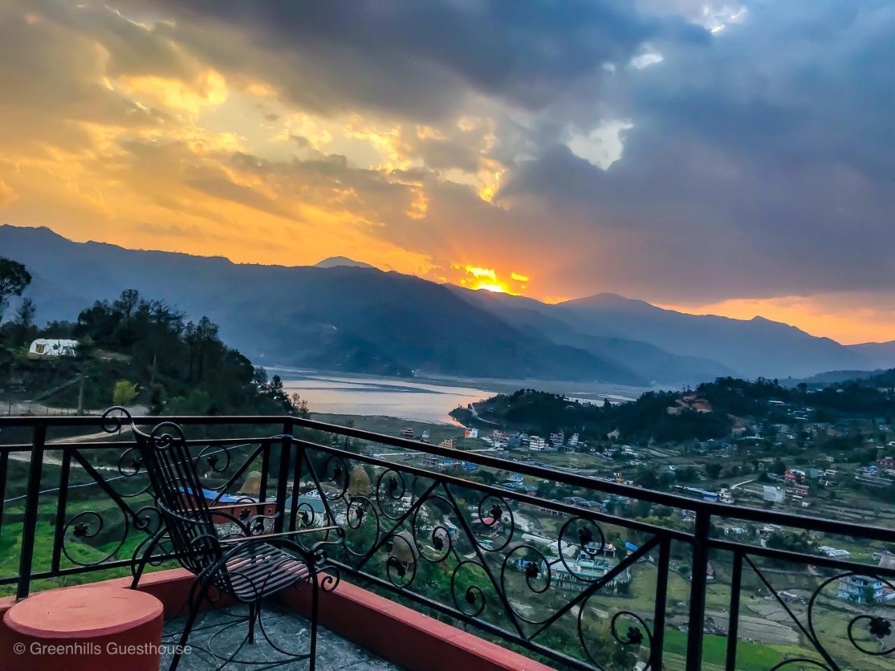Green Hills Yoga Retreat Pokhara Bagian luar foto